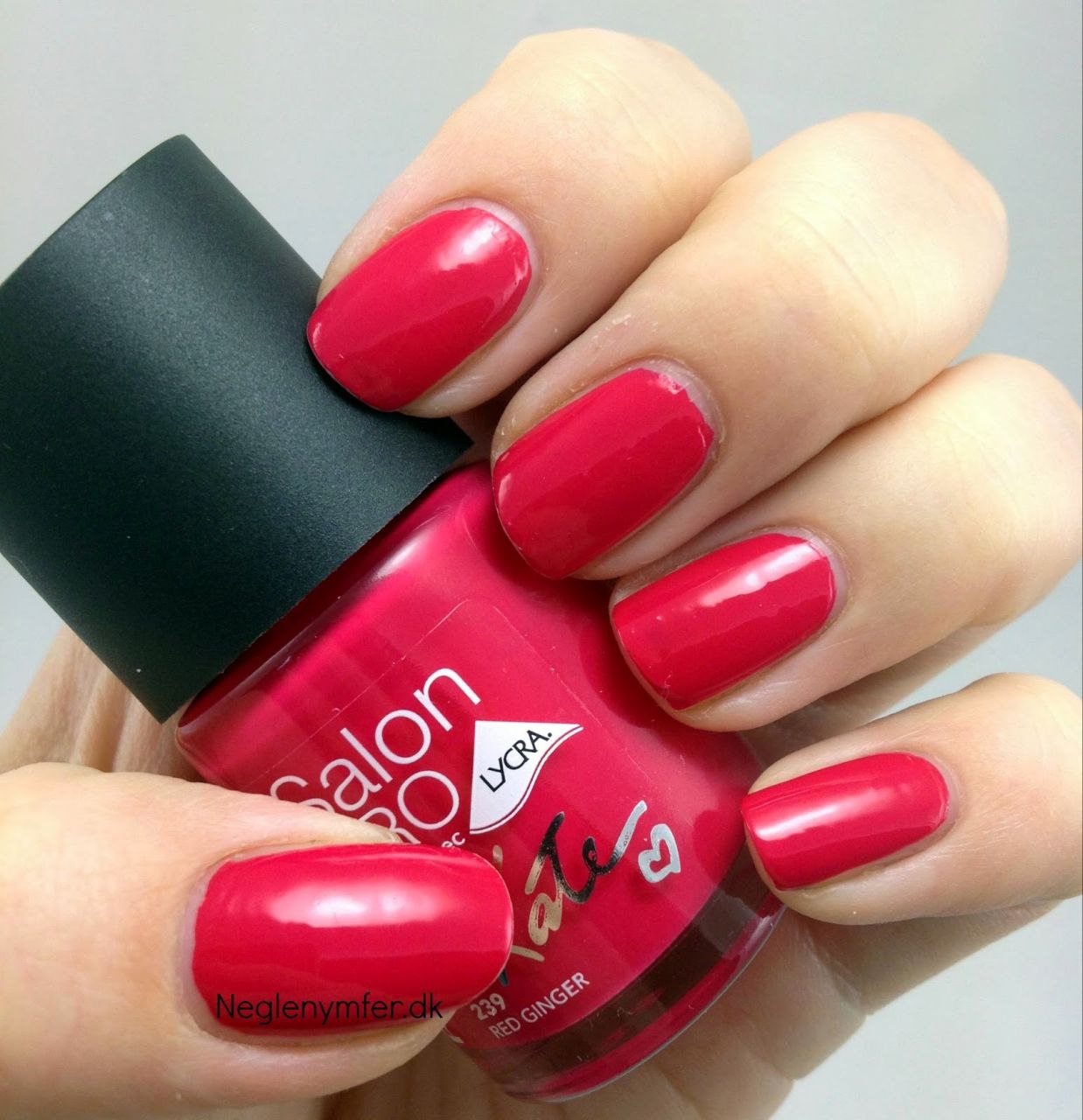 ЛАК ДЛЯ НОГТЕЙ RIMMEL SALON PRO - 239 КРАСНЫЙ ИМБИРЬ